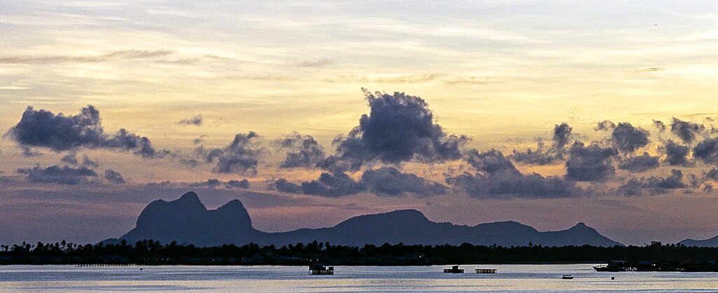 Tun Sakaran Marine Park / Bohey Dulang